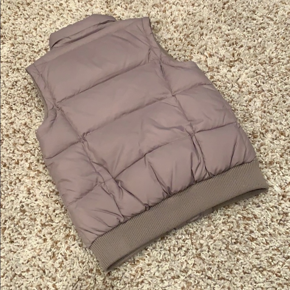 Gap Puffer Down Vest - image 2